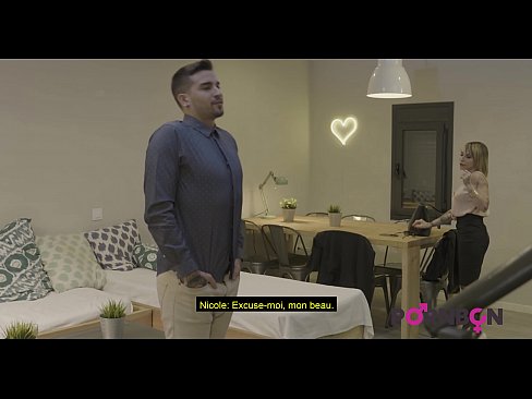 ❤️ PORNBCN 4K Titi handiak dituen emakume heldu batek analean izorratu nahi du gigolo gaztea zakar handiarekin mamada amorioa izorradura gogorra eskuko lana txakur estiloa puxa miazkatzea orgasmoa frantsesezko azpitituluak ️❌ Porno fb gugan ❌️